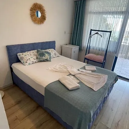 Sahil Hotel Çınarcık